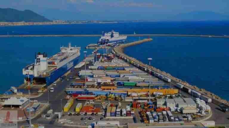 ¿Cuál es el tiempo de tránsito por mar?